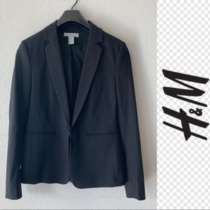 H&M long sleeve black blazer Sze 10